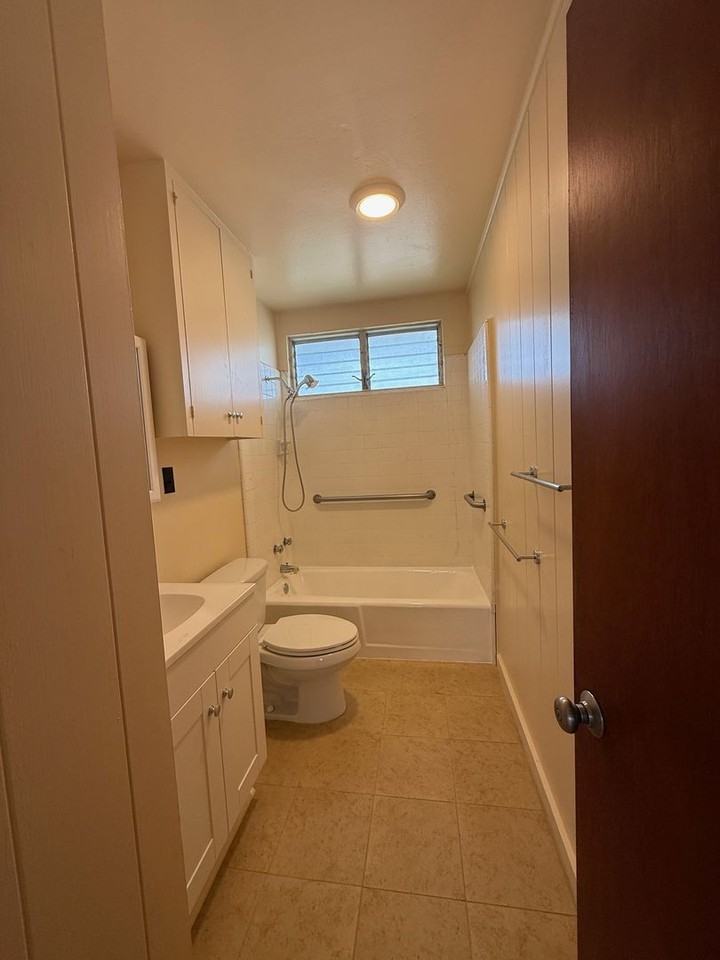1110 Poha Ln - Photo 3 of 14