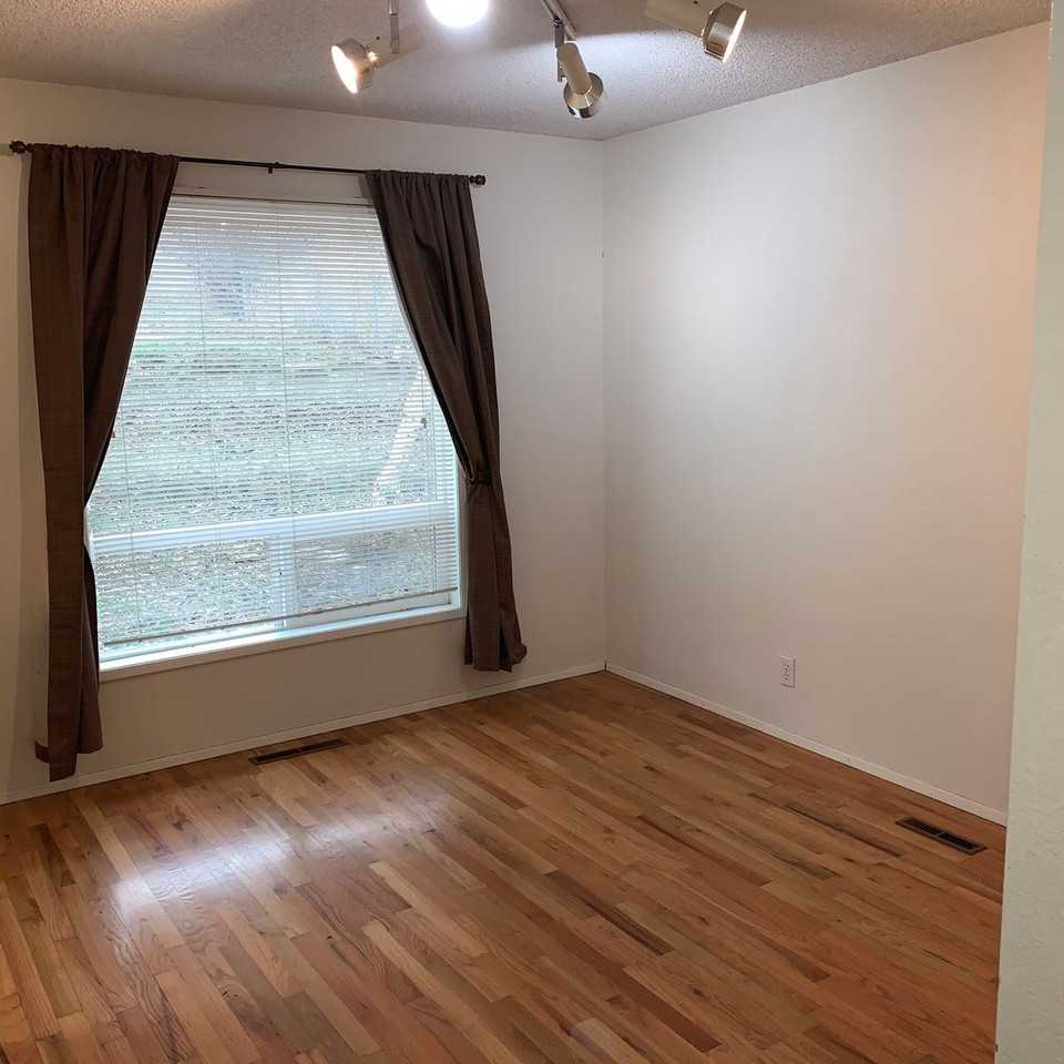919 S Garden Dr - Photo 4 of 20
