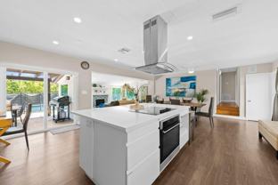 942 Se 13th Ave - Photo 1 of 1