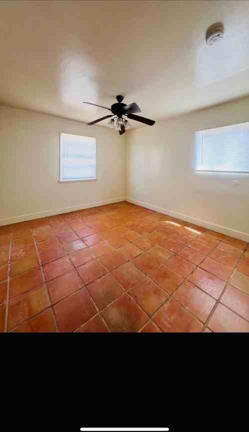 25567 Main St - Photo 6 of 10