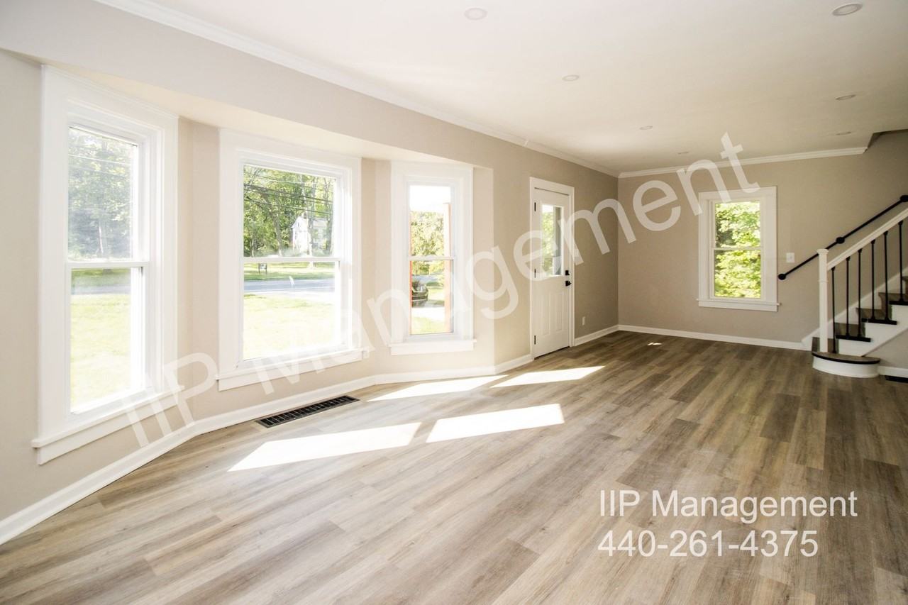 29396 Detroit Rd - Photo 7 of 30