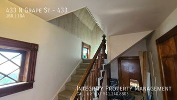 featured image of 433 N Grape St #433