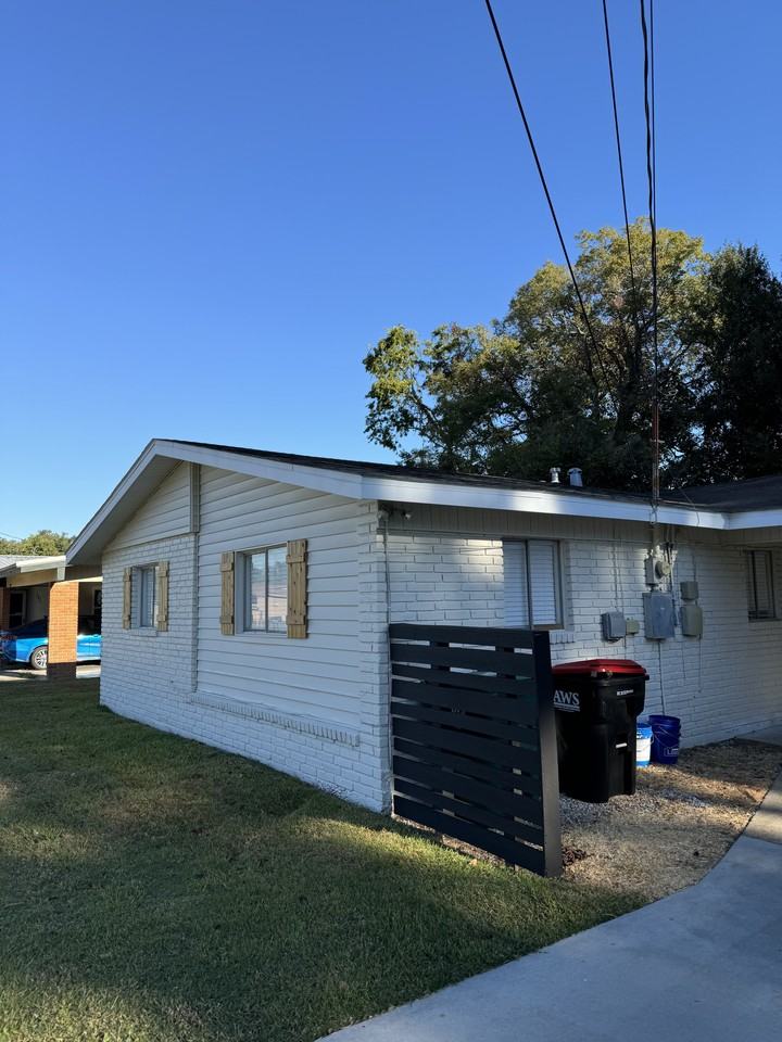 305 Harrell Dr #NA - Photo 3 of 17