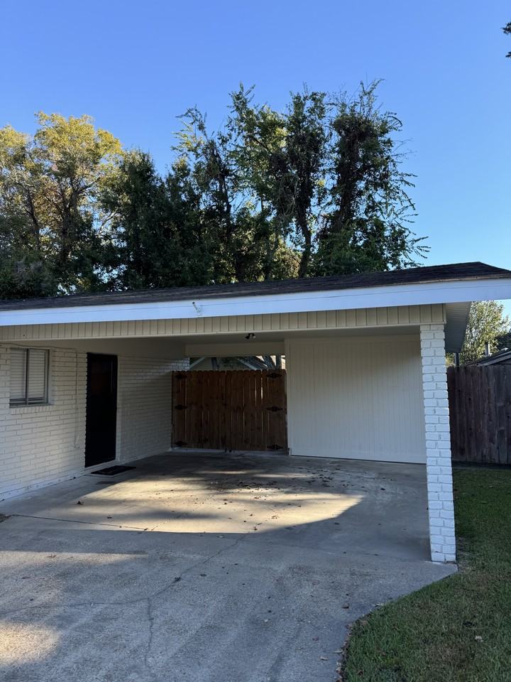 305 Harrell Dr #NA - Photo 4 of 17