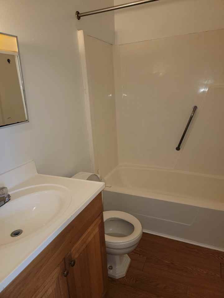 131 Cumberland St #4 - Photo 3 of 8