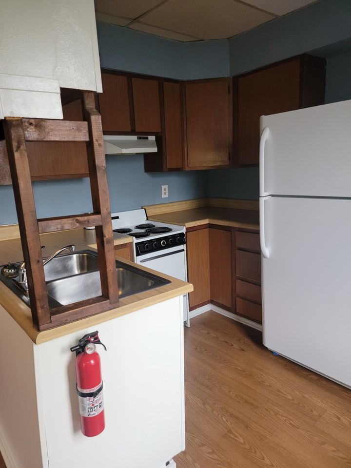 131 Cumberland St #4 - Photo 5 of 8