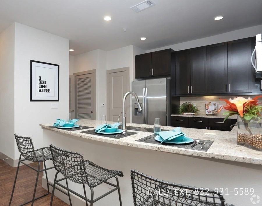 Birnham Woods Dr #HMP1 - Photo 2 of 15