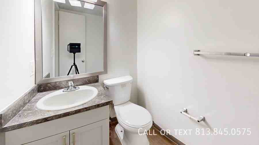 8709 Redwood Ct - Photo 3 of 8