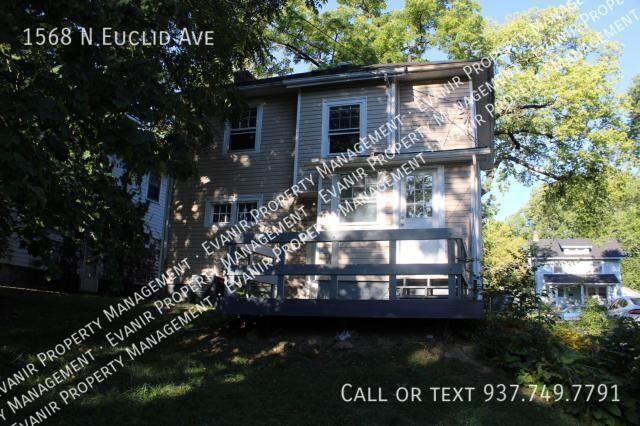 1568 N Euclid Ave - Photo 4 of 29