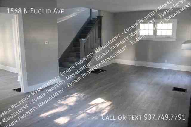 1568 N Euclid Ave - Photo 6 of 29