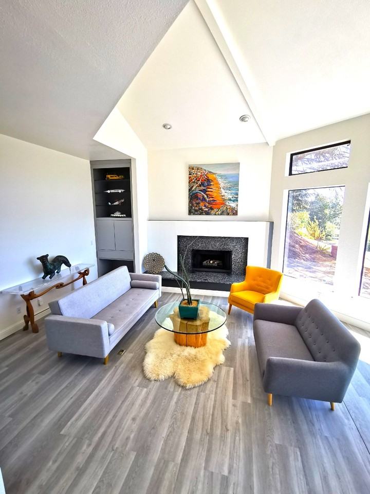 967 Richard Ln #MAIN - Photo 2 of 40