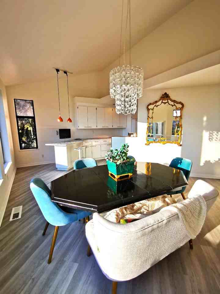 967 Richard Ln #MAIN - Photo 3 of 40