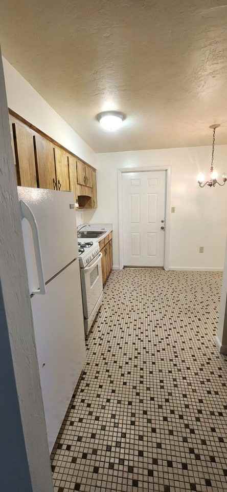 722 Northeast 12th Street, Unit 724 - Photo 3 of 9