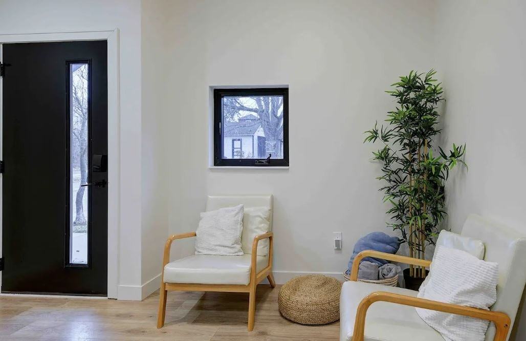 925 East Otjen Street, Unit 1 - Photo 5 of 19