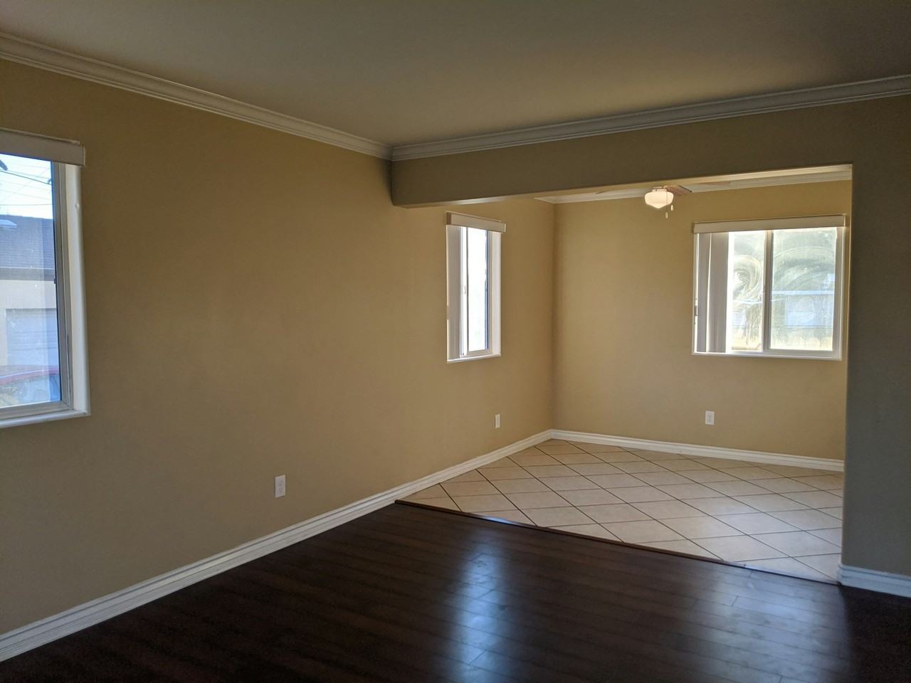 1616 West 39th Place - Photo 2 of 35