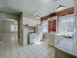 featured image of 518 Nw 12th St