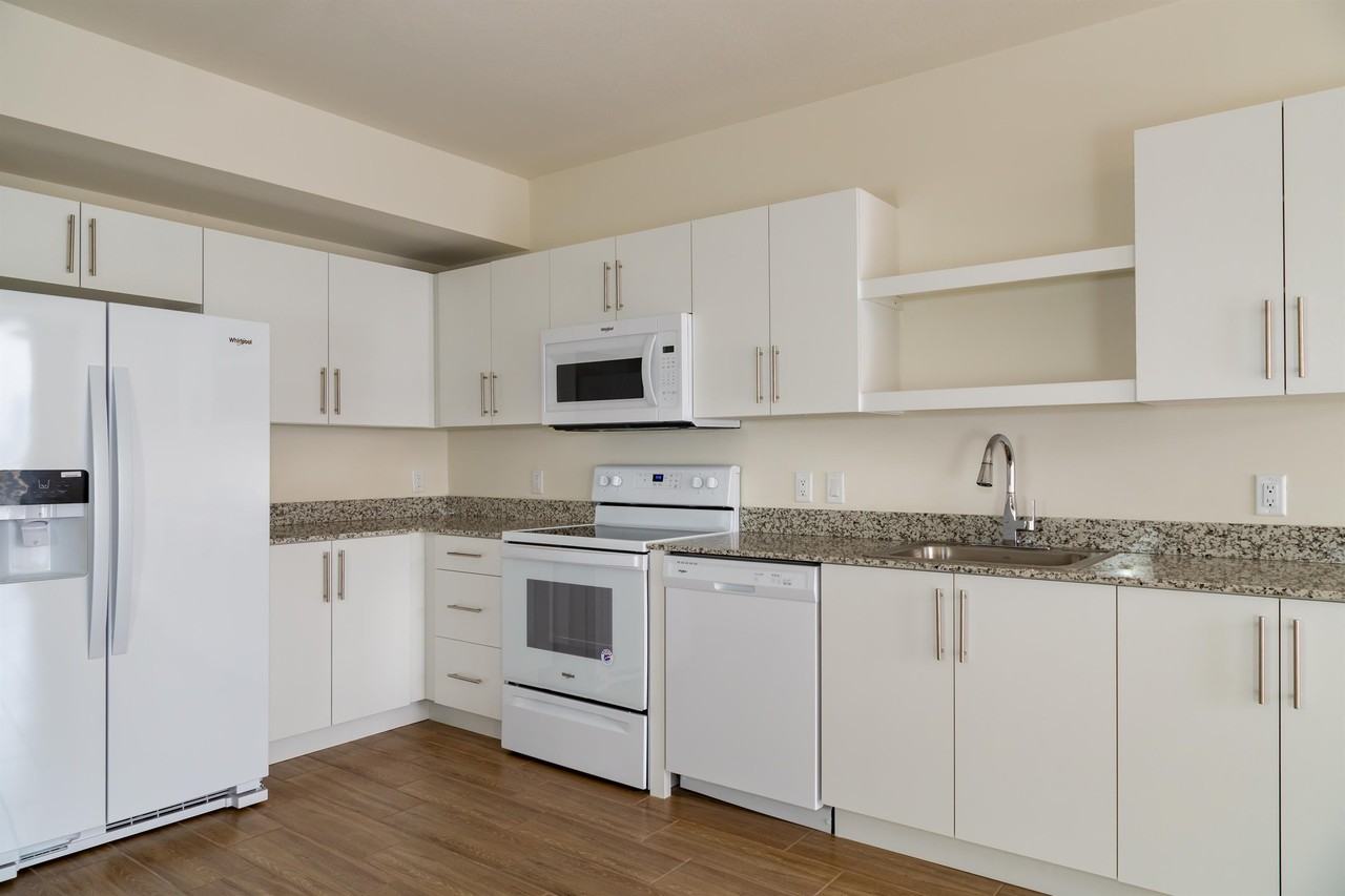 961 Southwest 7th Street - Photo 2 of 50