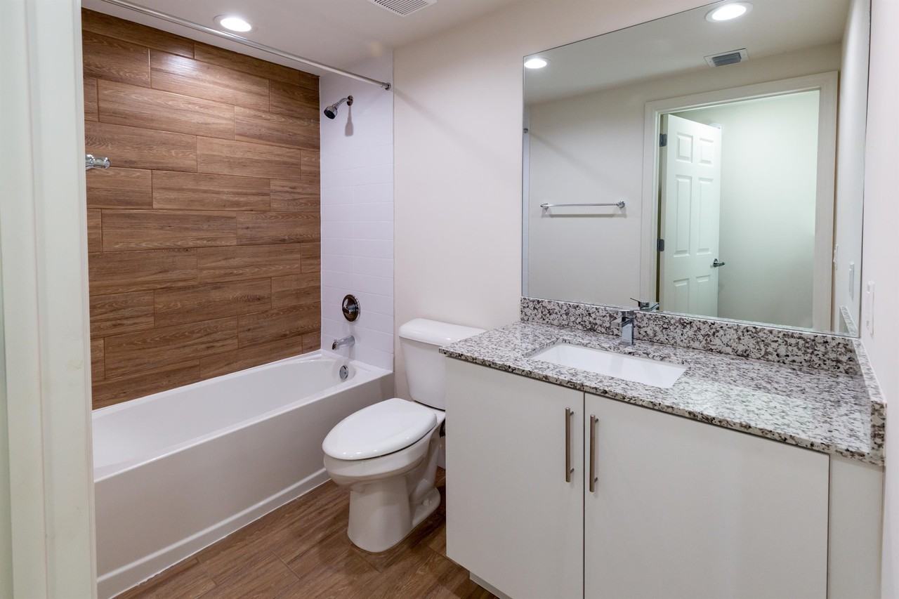 961 Southwest 7th Street - Photo 3 of 50