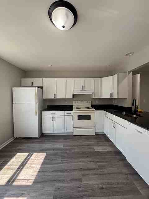 352-356 College Avenue - Photo 7 of 50