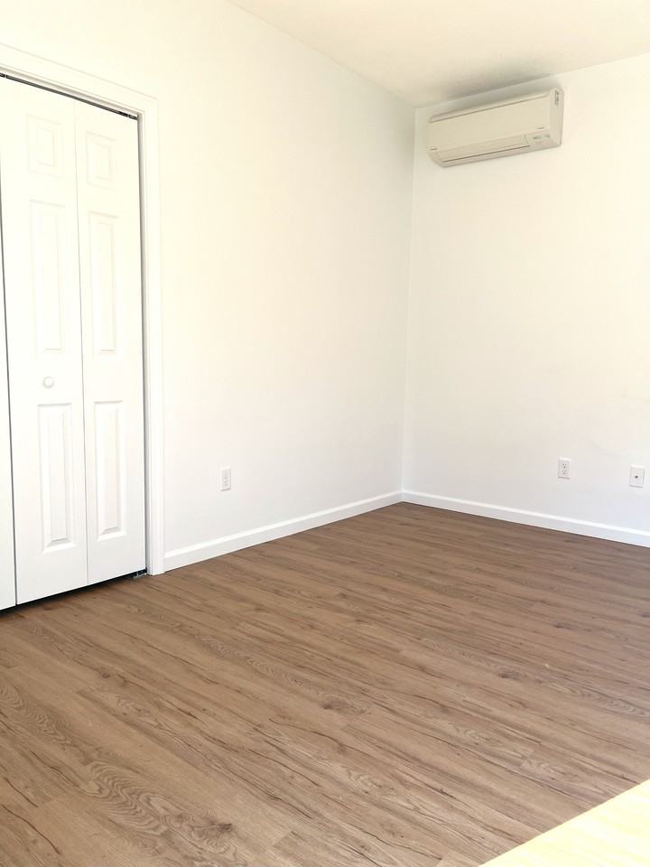 17 Park Street - Photo 3 of 5