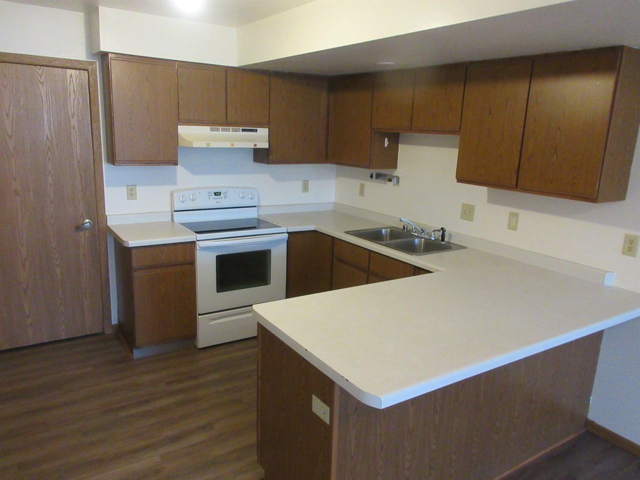 202 West North Street - Photo 2 of 5