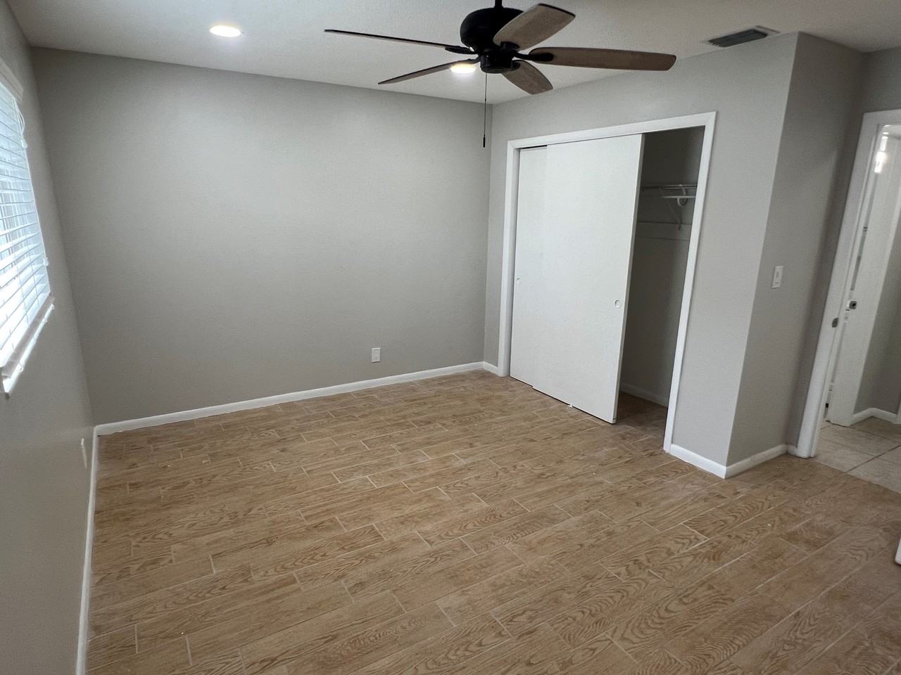 1492 HOLLY HEIGHTS DR - Photo 5 of 18