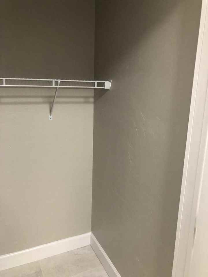 1500 NE 50TH CT - Photo 7 of 11