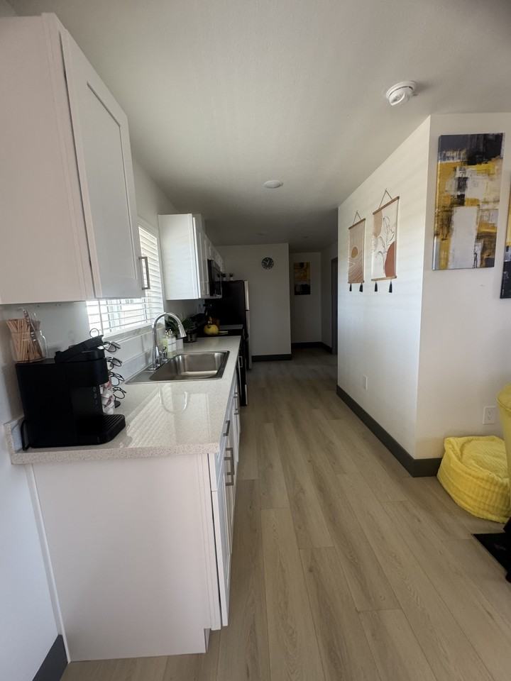 4834 Powerline Road - Photo 6 of 15