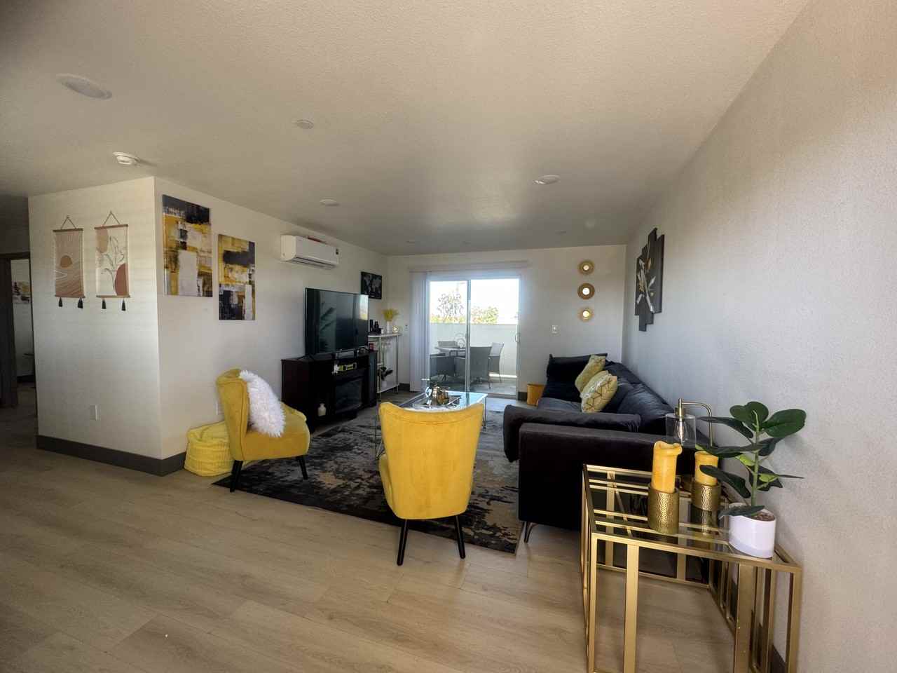 4834 Powerline Road - Photo 7 of 15