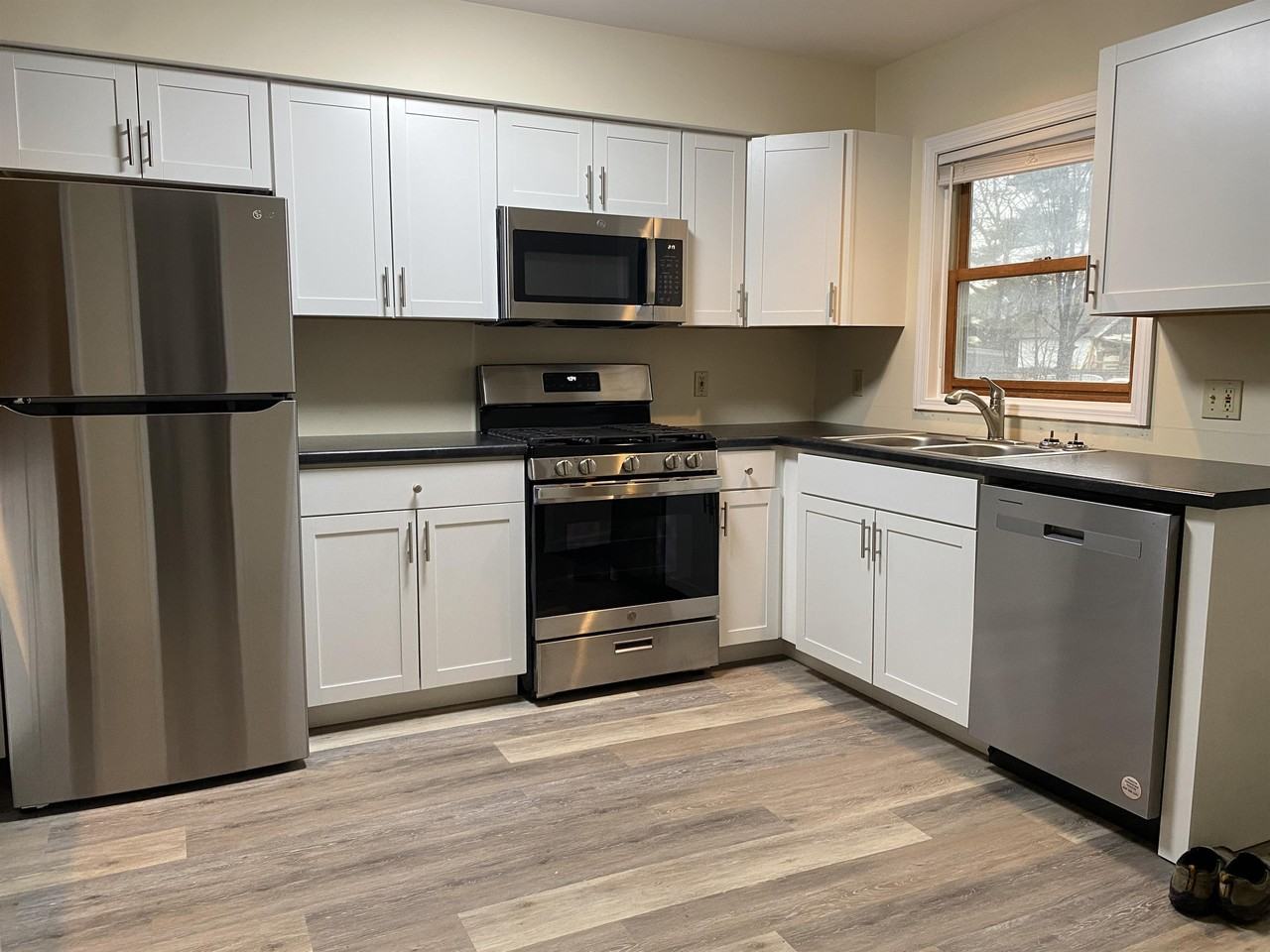 37 Hyde Street - Photo 4 of 22