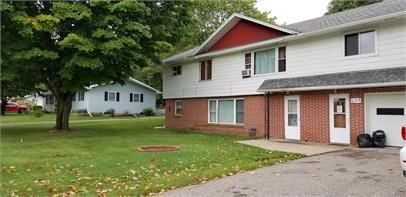 939 8th Street - Photo 3 of 12