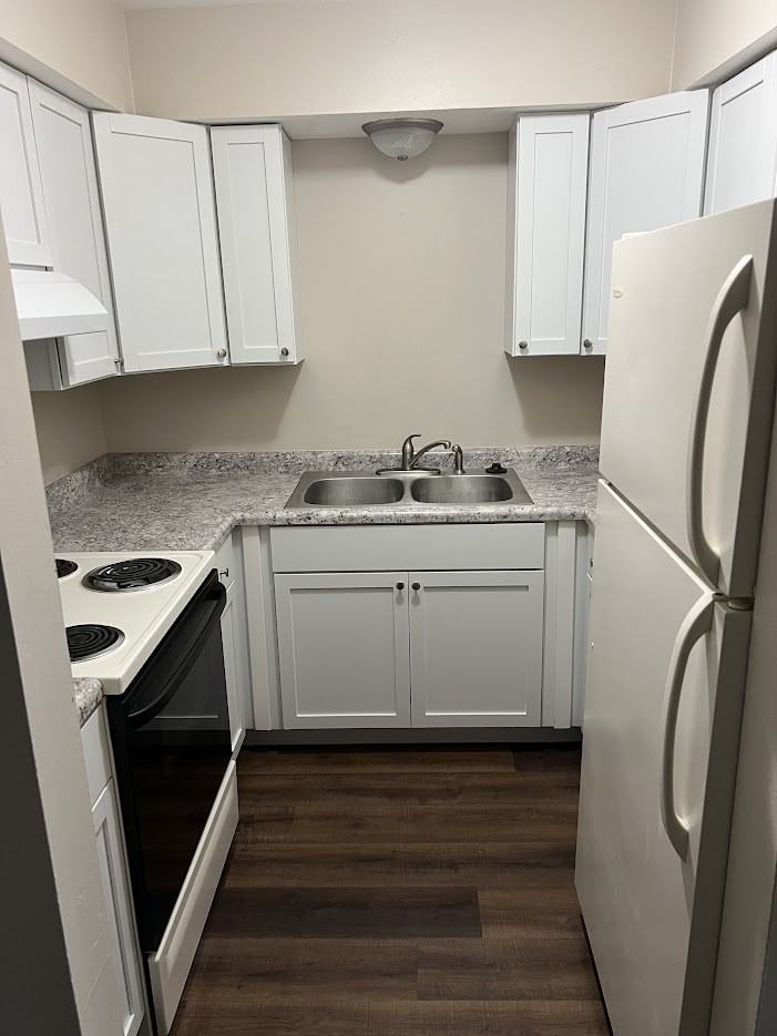 313 Higgins Drive - Photo 3 of 31