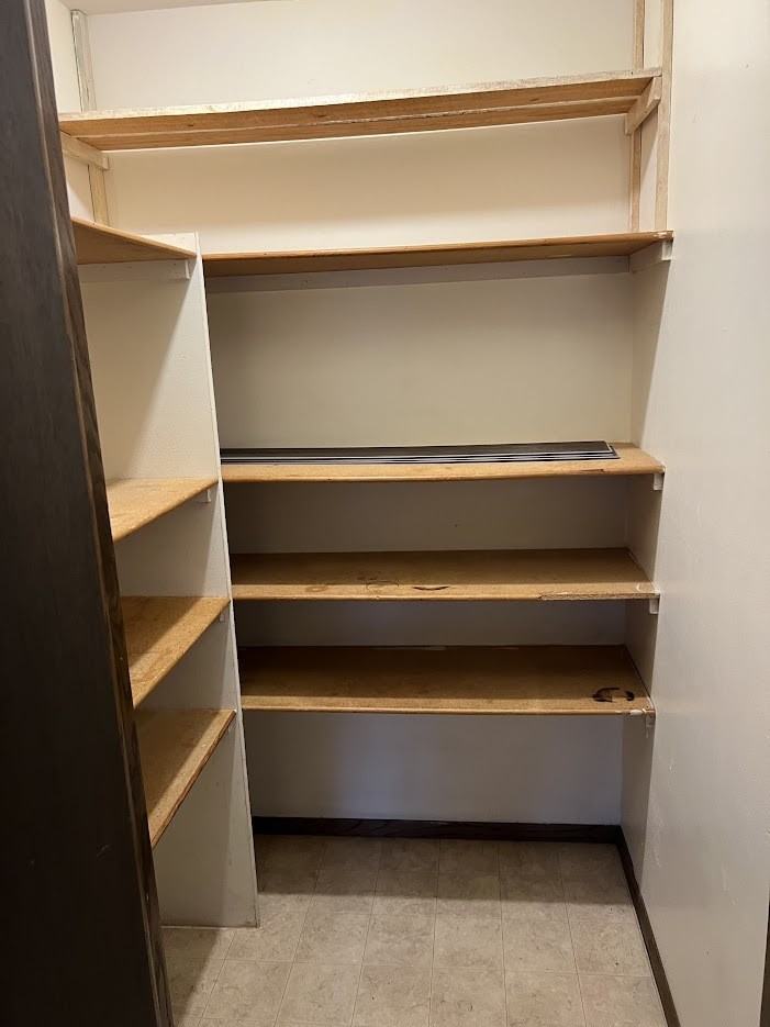 313 Higgins Drive - Photo 4 of 31