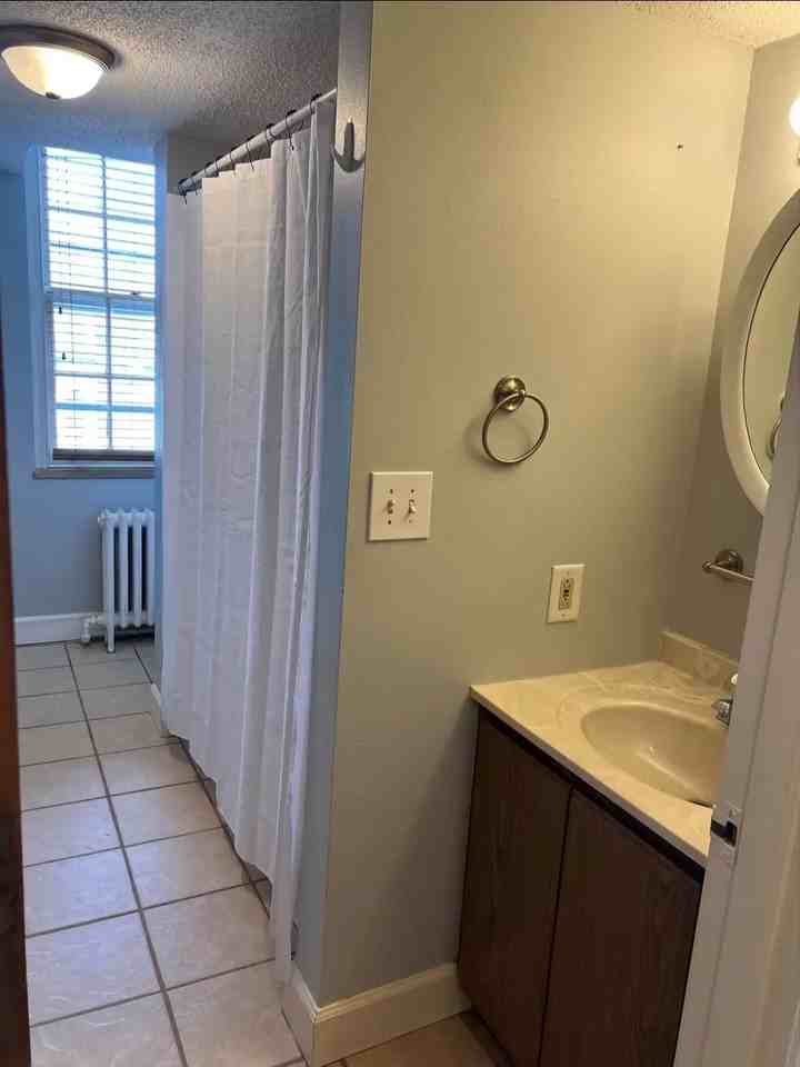 313 North 3rd Avenue East - Photo 3 of 10