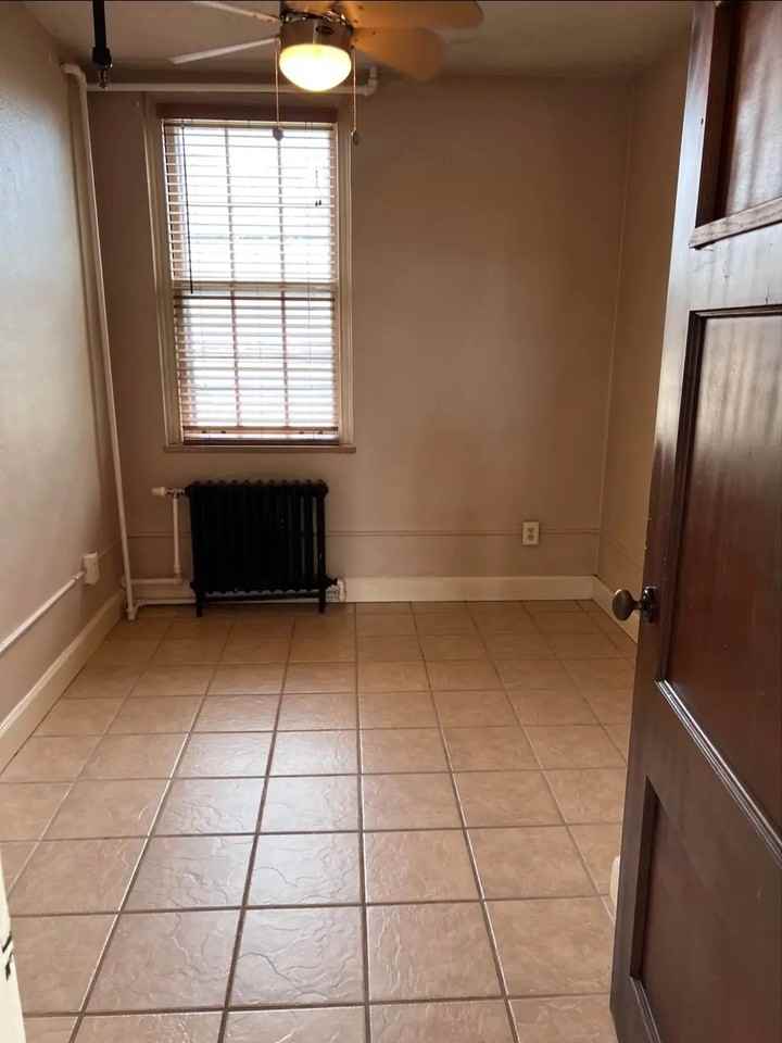 313 North 3rd Avenue East - Photo 7 of 10
