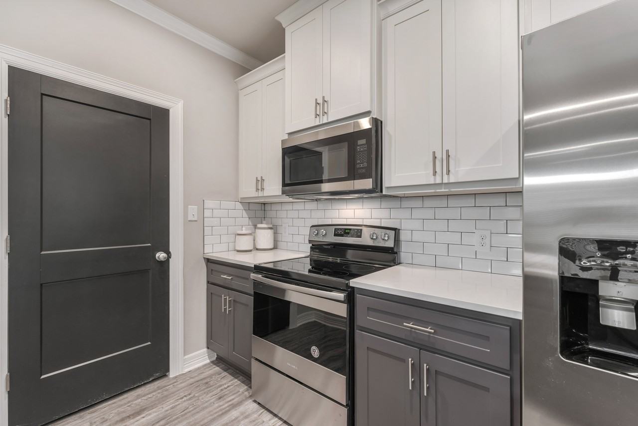 701 Turner - Photo 6 of 14