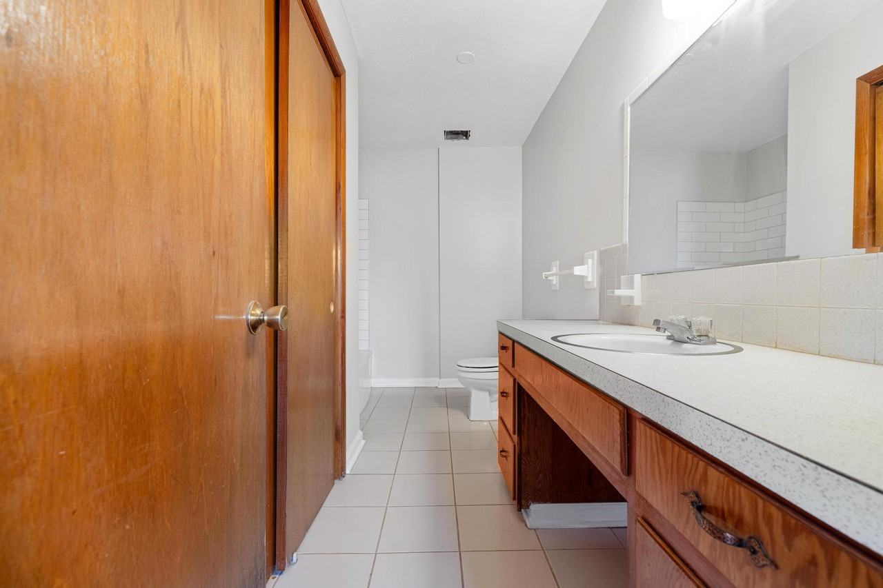 435 Beasley Street - Photo 6 of 13