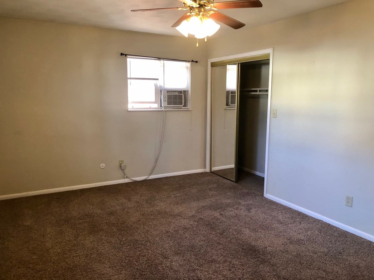 400 E Canedy Street - Photo 3 of 9