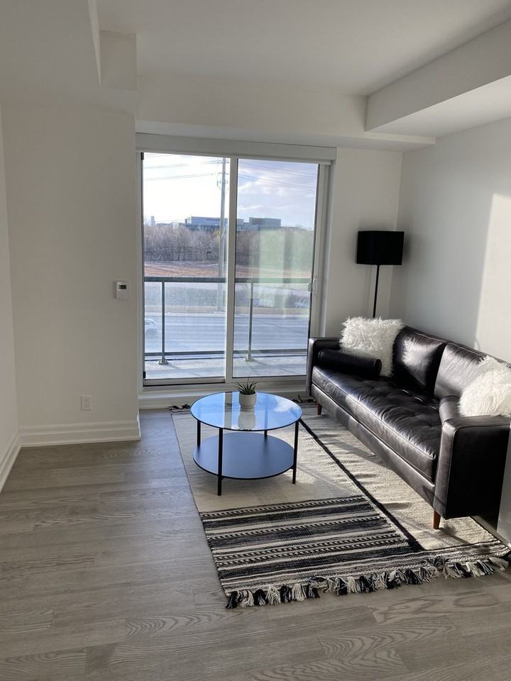 10 Rouge Valley Dr W - Photo 5 of 19