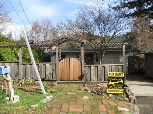 8056 Azalea Dr - Photo 3 of 32