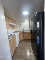 2666 N 43rd Ave #D - Photo 1 of 1
