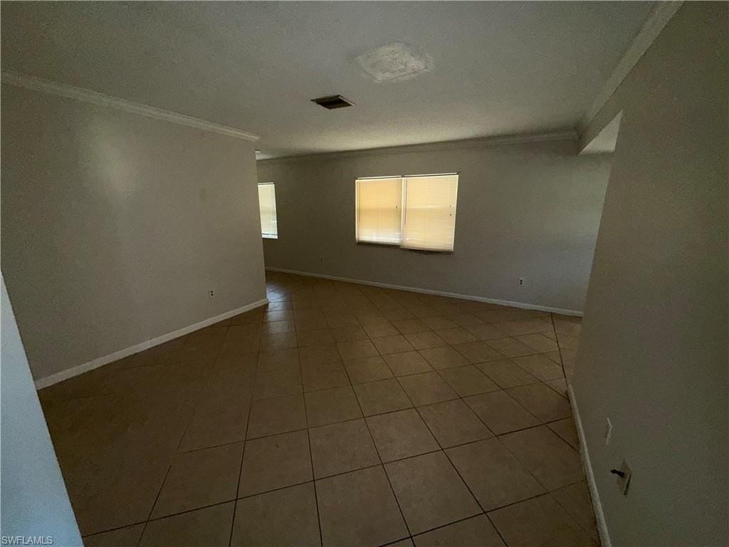 5820 Algiers St - Photo 5 of 8