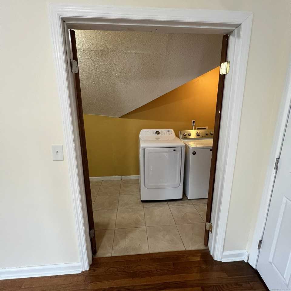 51 South St - Photo 7 of 34