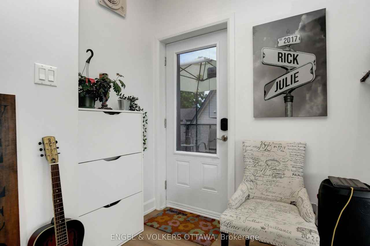 863 Principale Street 1 - Photo 3 of 18