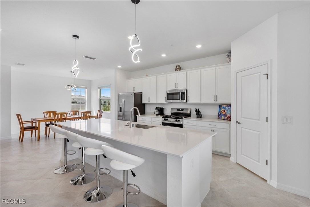 15170 Bluffton Ln Unit 1821 #1821 - Photo 6 of 24