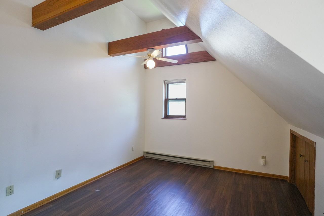 412 W Main St - Photo 4 of 50