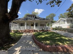223 E 11th St Se - Photo 1 of 1