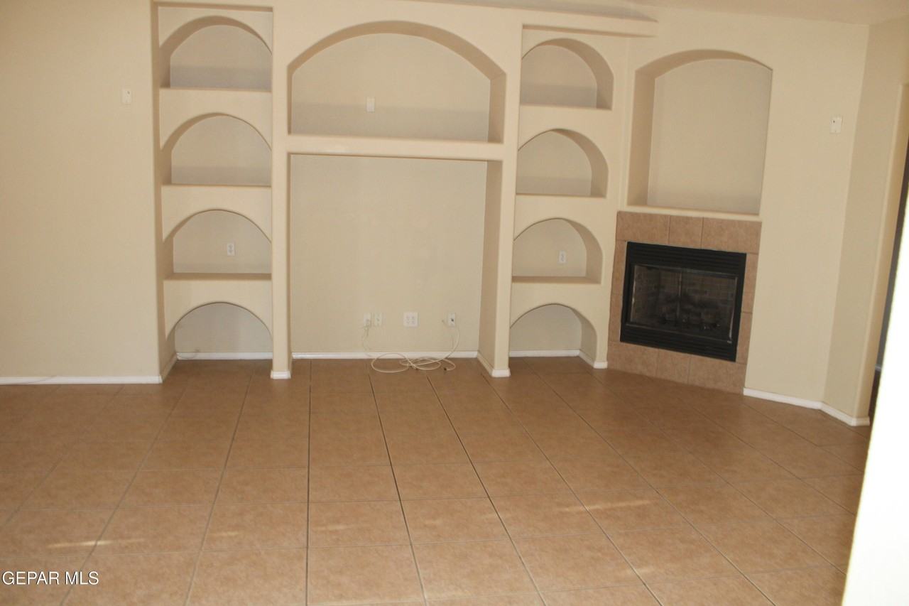 3645 Sammy Reece Pl - Photo 4 of 31