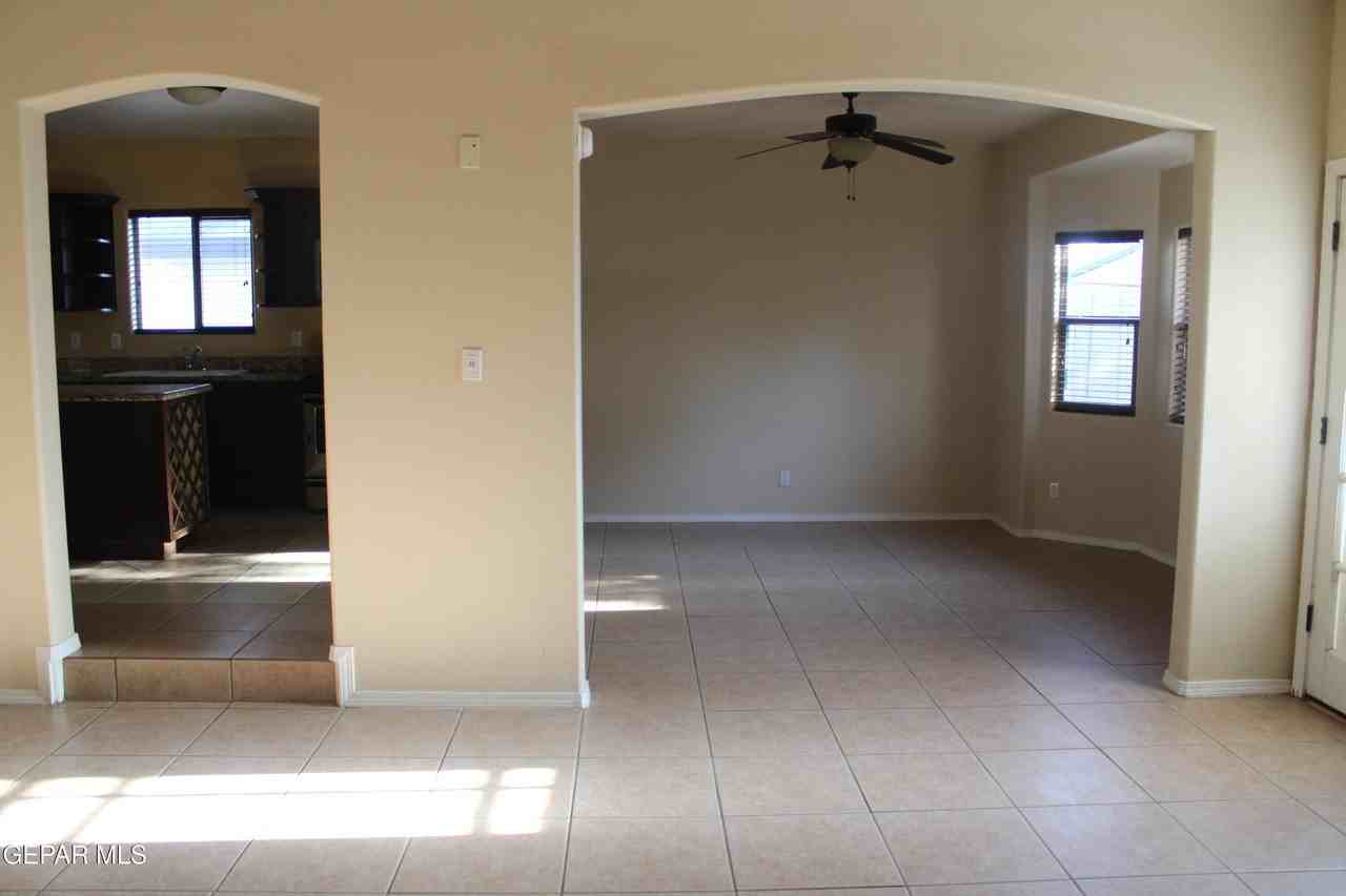 3645 Sammy Reece Pl - Photo 5 of 31