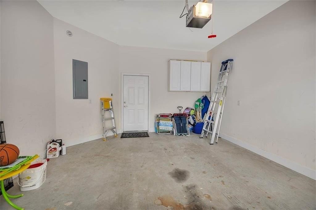 4 Palm Villas Ct - Photo 2 of 27